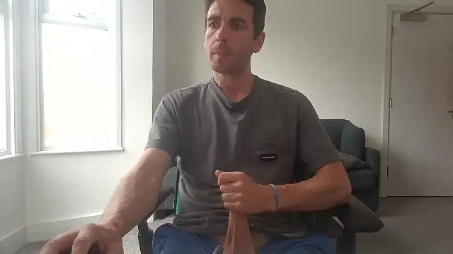 Snapshot of frenchbdmaninlondon chatting on July 2026 02:07:02 PM frenchbdmaninlondon online show from July 2026 02:07:02 PM