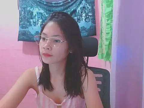 Snapshot of Sweetsexylady19 chatting on July 2026 04:30:01 AM Sweetsexylady19 online show from July 2026 04:30:01 AM