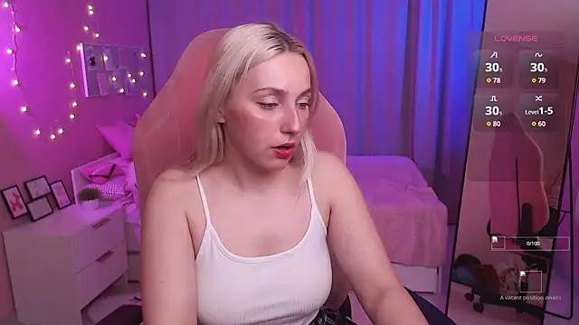 Snapshot of Ammy_Adamms chatting on May 2026 02:24:02 PM Ammy Adamms online show from May 2026 02:24:02 PM
