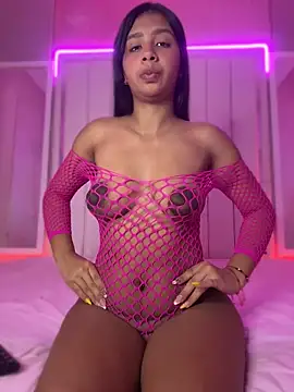 Snapshot of Adara_petite chatting on April 2026 09:12:01 PM Adara petite online show from April 2026 09:12:01 PM