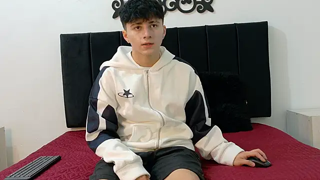 LunayDream online show from May 2026 11:18:01 AM