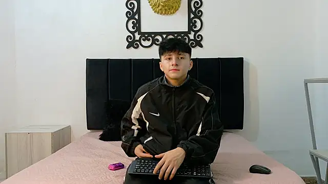 LunayDream online show from June 2026 11:24:02 AM