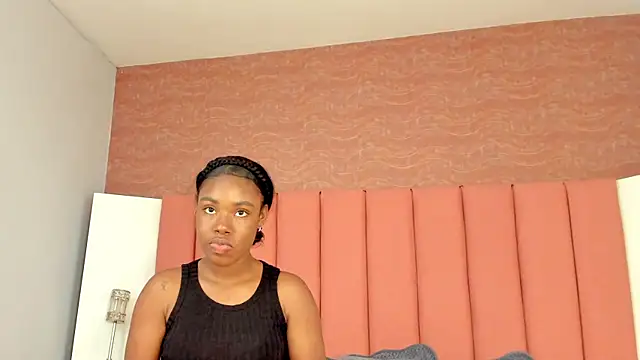 MiaJacksson online show from May 2026 07:45:01 PM