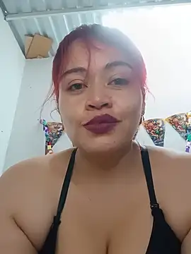 Snapshot of Amaranta-Luque chatting on June 2026 08:00:02 PM Amaranta-Luque online show from June 2026 08:00:02 PM