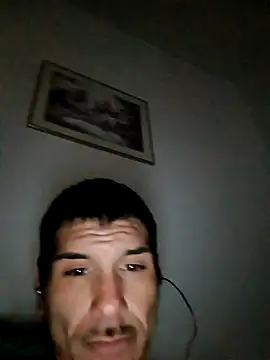 Snapshot of kalibeeyee123 chatting on April 2026 01:18:01 AM kalibeeyee123 online show from April 2026 01:18:01 AM