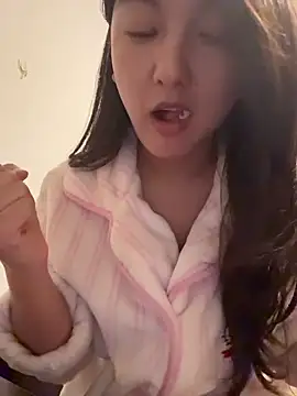 Snapshot of dearBeibeii chatting on April 2026 07:58:02 AM dearBeibeii online show from April 2026 07:58:02 AM