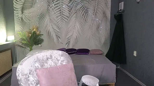 Dr Mireille online show from May 2026 12:22:02 PM