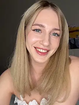 Snapshot of SpringVibe chatting on April 2026 07:49:02 PM SpringVibe online show from April 2026 07:49:02 PM