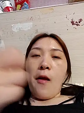 Snapshot of mei114 chatting on April 2026 10:47:02 AM mei114 online show from April 2026 10:47:02 AM