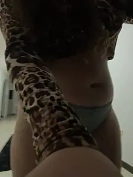 Snapshot of alana_lee23 chatting on April 2026 12:41:01 AM alana lee23 online show from April 2026 12:41:01 AM