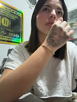 Snapshot of Mia_Tylor01 chatting on July 2026 04:51:02 AM Mia Tylor01 online show from July 2026 04:51:02 AM