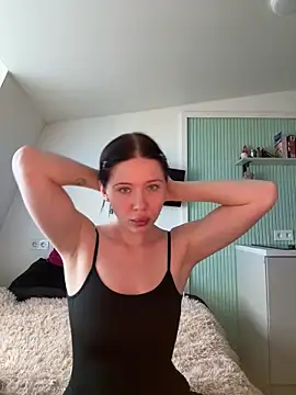 Snapshot of darckkitten chatting on April 2026 02:12:02 PM darckkitten online show from April 2026 02:12:02 PM