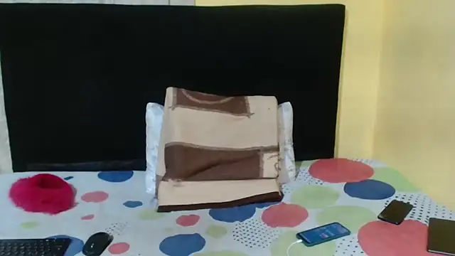 HoneyDrips19 online show from May 2026 08:04:02 PM