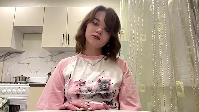 Snapshot of CunnyShawty chatting on April 2026 06:12:01 PM CunnyShawty online show from April 2026 06:12:01 PM