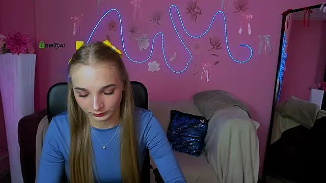 Snapshot of ollivia_dream chatting on May 2026 09:25:01 AM ollivia dream online show from May 2026 09:25:01 AM