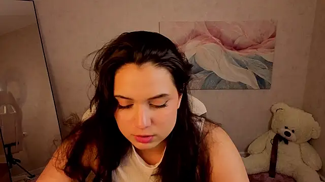 Snapshot of Vivien_Ross chatting on May 2026 02:41:01 AM Vivien Ross online show from May 2026 02:41:01 AM