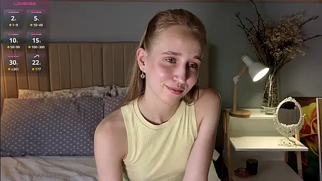oliviakiiss online show from July 2026 02:19:01 PM