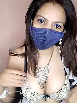 Snapshot of lovelyrosewifey chatting on May 2026 11:37:02 AM lovelyrosewifey online show from May 2026 11:37:02 AM