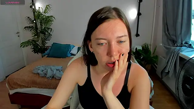 Snapshot of Sandra_Ross chatting on June 2026 12:32:01 AM Sandra Ross online show from June 2026 12:32:01 AM