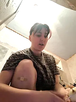 Snapshot of MissTakeMe chatting on April 2026 08:33:02 PM MissTakeMe online show from April 2026 08:33:02 PM