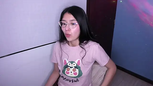 Snapshot of Danii_rizzo chatting on May 2026 10:22:01 AM Danii rizzo online show from May 2026 10:22:01 AM