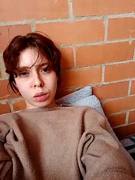 Snapshot of yiuu22222 chatting on April 2026 08:21:01 PM yiuu22222 online show from April 2026 08:21:01 PM