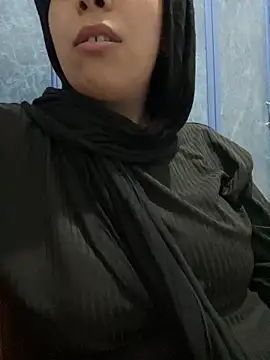 Laavinia online show from June 2026 09:20:01 PM
