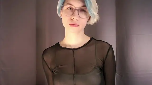 Snapshot of SimaIafrate chatting on April 2026 09:01:02 AM SimaIafrate online show from April 2026 09:01:02 AM