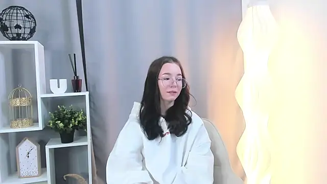 Snapshot of ChasityHartage chatting on April 2026 10:06:01 AM ChasityHartage online show from April 2026 10:06:01 AM