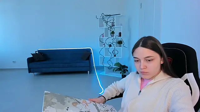 Snapshot of ChanaEbersol chatting on April 2026 02:29:01 PM ChanaEbersol online show from April 2026 02:29:01 PM