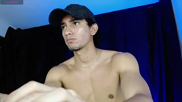 Snapshot of dante_18cm_ chatting on May 2026 11:12:03 PM dante 18cm online show from May 2026 11:12:03 PM