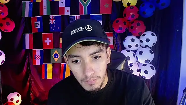 Snapshot of dante_18cm_ chatting on June 2026 12:37:01 AM dante 18cm online show from June 2026 12:37:01 AM