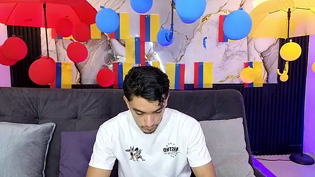 Snapshot of dante_18cm_ chatting on July 2026 12:29:02 AM dante 18cm online show from July 2026 12:29:02 AM