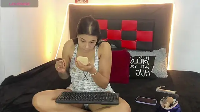 Snapshot of camila_valenciia_ chatting on July 2026 03:20:02 AM camila valenciia online show from July 2026 03:20:02 AM