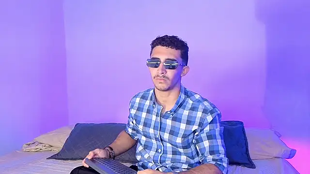 Snapshot of caius_bigcock1 chatting on July 2026 12:35:01 AM caius bigcock1 online show from July 2026 12:35:01 AM