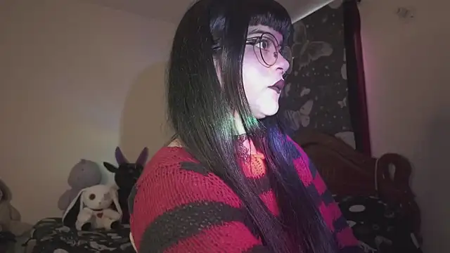 Snapshot of atena_hill_ chatting on April 2026 08:18:01 PM atena hill online show from April 2026 08:18:01 PM