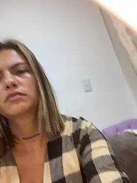 Snapshot of charly_mia chatting on July 2026 01:52:01 AM charly mia online show from July 2026 01:52:01 AM