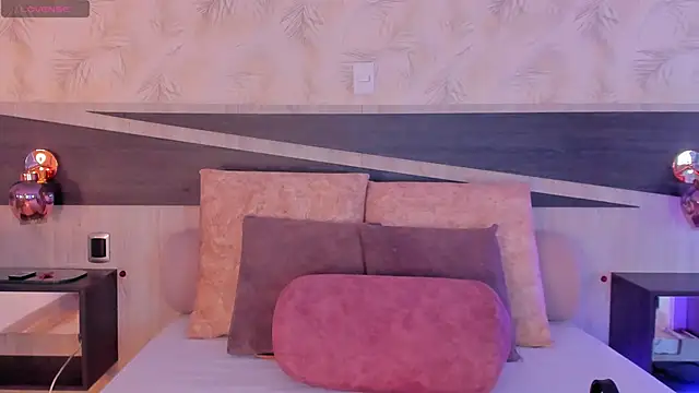 Sofia pamela  online show from April 2026 06:54:02 PM
