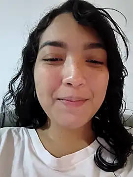 Snapshot of Thanilopera chatting on May 2026 07:11:02 PM Thanilopera online show from May 2026 07:11:02 PM