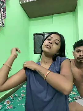 hot-couple-0 online show from May 2026 01:29:01 PM