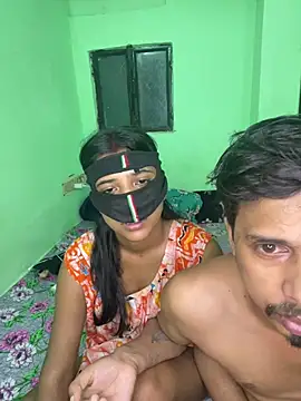 hot-couple-0 online show from June 2026 06:23:01 PM