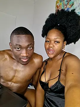 Snapshot of B-E_Temptations chatting on April 2026 01:17:02 PM B-E Temptations online show from April 2026 01:17:02 PM