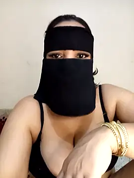 Snapshot of Anaxx_arabHott chatting on April 2026 04:01:01 PM Anaxx arabHott online show from April 2026 04:01:01 PM