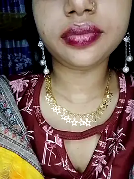 Snapshot of Nigar_Hatun chatting on May 2026 06:04:01 PM Nigar Hatun online show from May 2026 06:04:01 PM