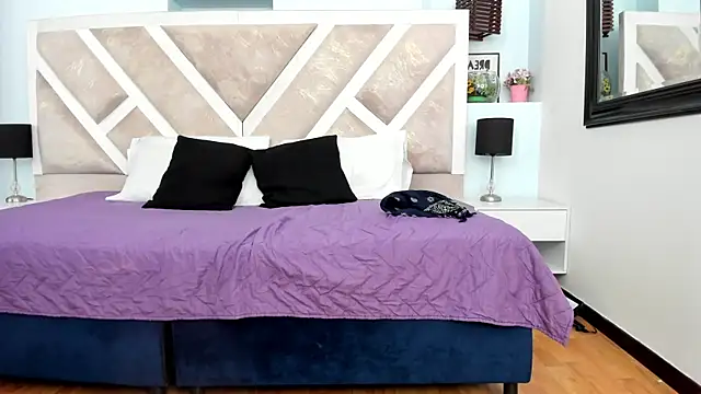 Snapshot of Mia_Velez1 chatting on April 2026 04:10:02 AM Mia Velez1 online show from April 2026 04:10:02 AM