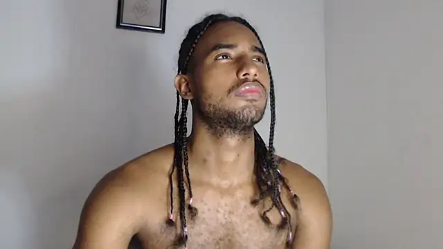 Snapshot of salvatore_amator chatting on May 2026 06:02:01 PM salvatore amator online show from May 2026 06:02:01 PM