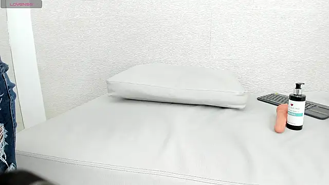 Snapshot of keylaa_nahir chatting on April 2026 08:01:02 PM keylaa nahir online show from April 2026 08:01:02 PM