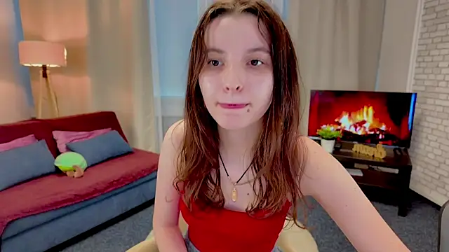 Snapshot of BelovedAlice chatting on April 2026 05:17:02 PM BelovedAlice online show from April 2026 05:17:02 PM