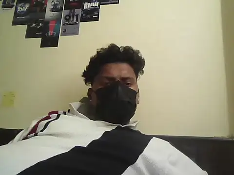 Snapshot of Secreat_playBoy001 chatting on April 2026 05:39:02 PM Secreat playBoy001 online show from April 2026 05:39:02 PM