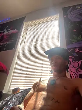 Snapshot of DaimondRuby chatting on April 2026 05:39:02 PM DaimondRuby online show from April 2026 05:39:02 PM